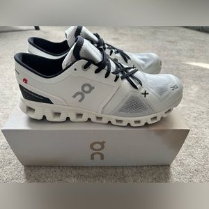 BRAND NEW * On Running Cloud x3 * Size 10.5